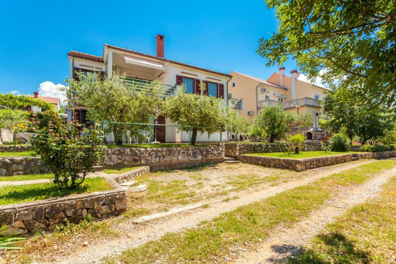 Apartments Belavic By El-Pi Tours Njivice Exterior foto