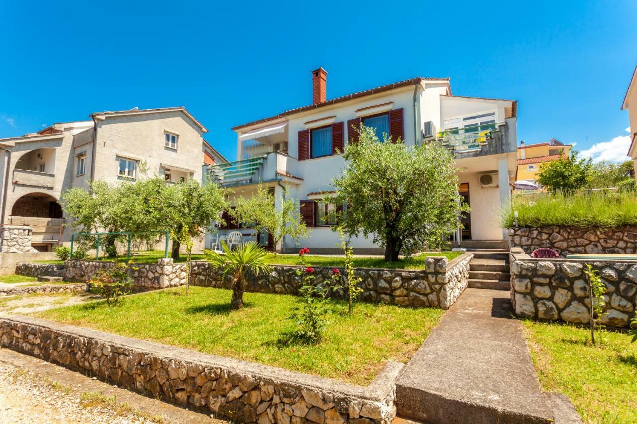 Apartments Belavic By El-Pi Tours Njivice Exterior foto